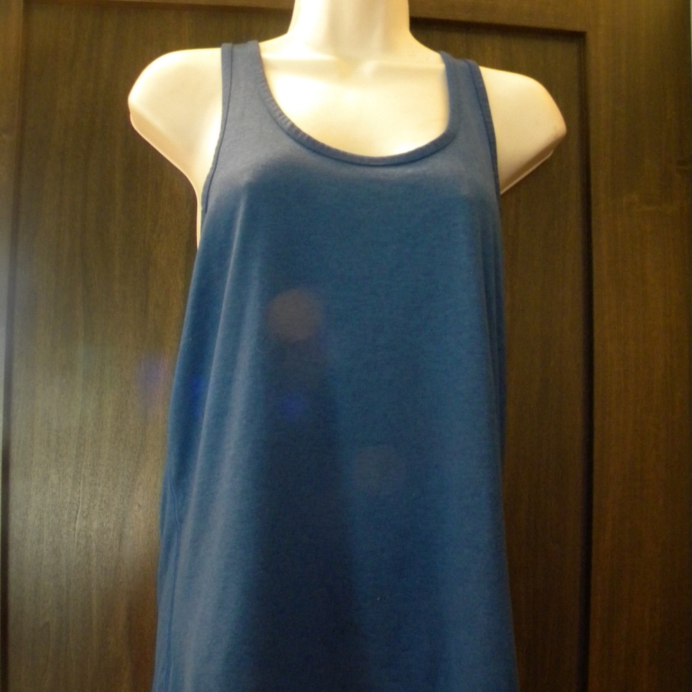 NIKE RacerbackTank - Picture 3 of 11